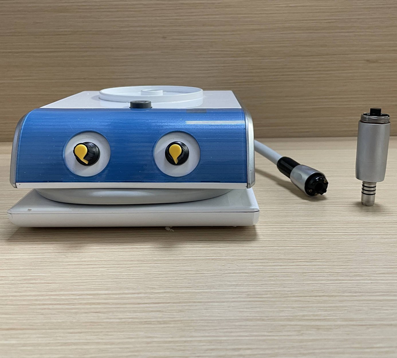 Portable dental handpiece set